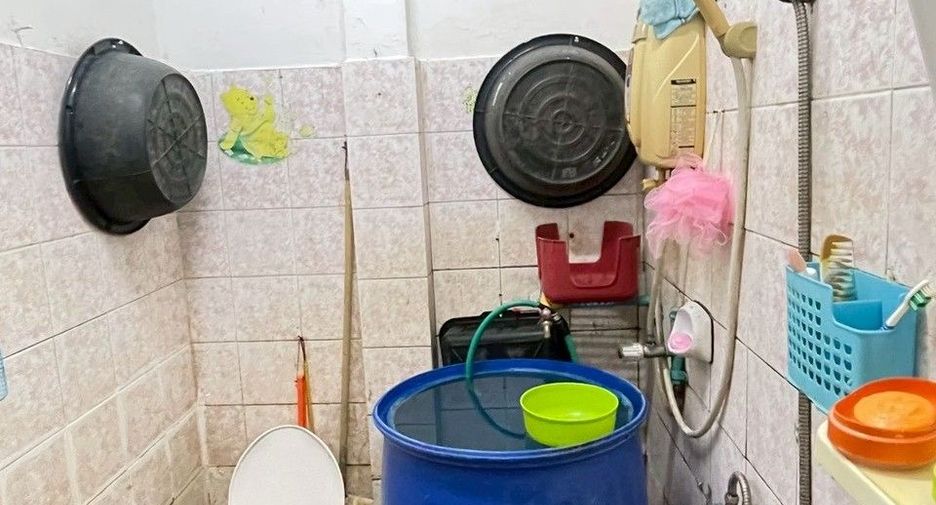 Продажа 2 спальни таунхаус в Саттахип, Чонбури