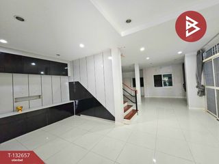 出售 4 卧室 联排别墅 在 Mueang Chon Buri, Chon Buri