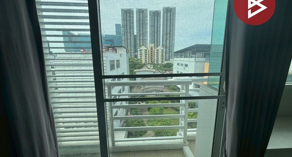 For sale 1 bed condo in Phra Khanong, Bangkok