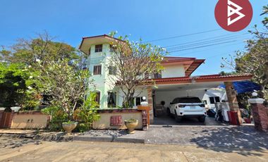 For sale 5 bedrooms house in Khlong Sam Wa, Bangkok