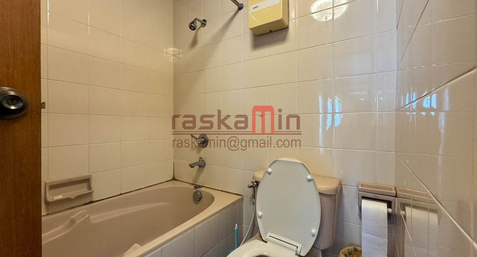For sale 3 bedrooms condo in Bang Lamung, Chonburi