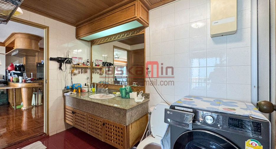 For sale 3 bedrooms condo in Bang Lamung, Chonburi