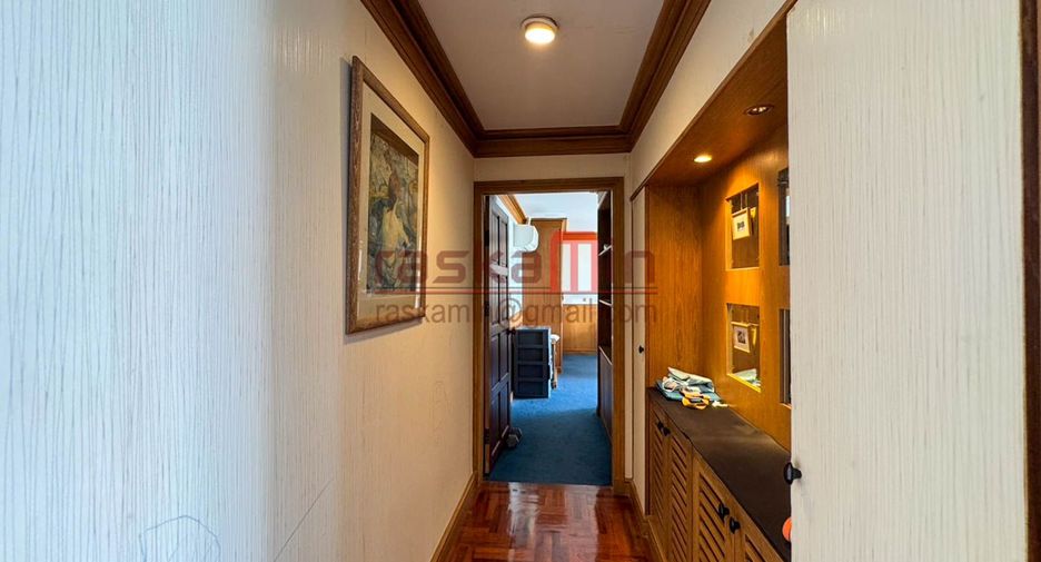 For sale 3 bedrooms condo in Bang Lamung, Chonburi
