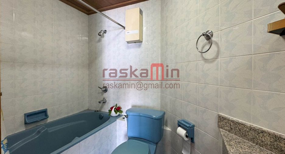 For sale 3 bedrooms condo in Bang Lamung, Chonburi
