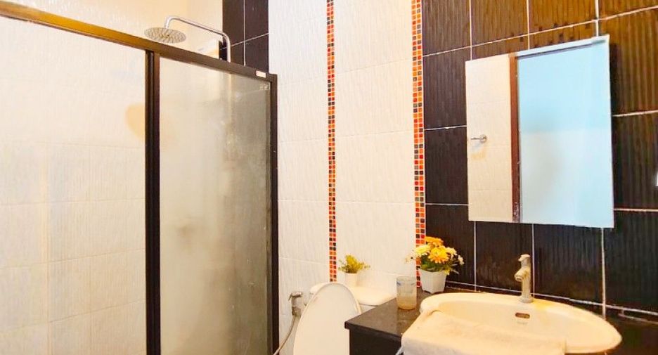 Продажа 3 спальни таунхаус в Банг Ламунг, Чонбури
