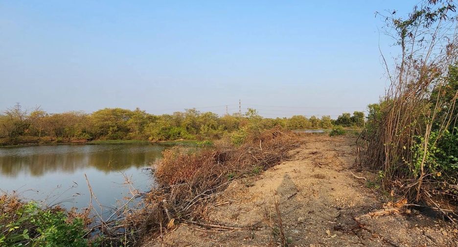 Terreno en venta en Ban Pho, Chachoengsao