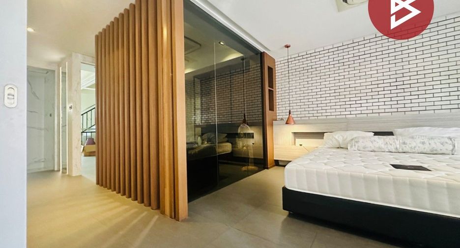 Local comercial en venta de 4 habitaciones en Mueang Samut Sakhon, Samut Sakhon