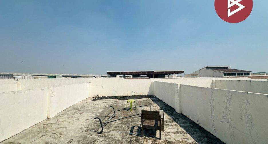 Local comercial en venta de 4 habitaciones en Mueang Samut Sakhon, Samut Sakhon
