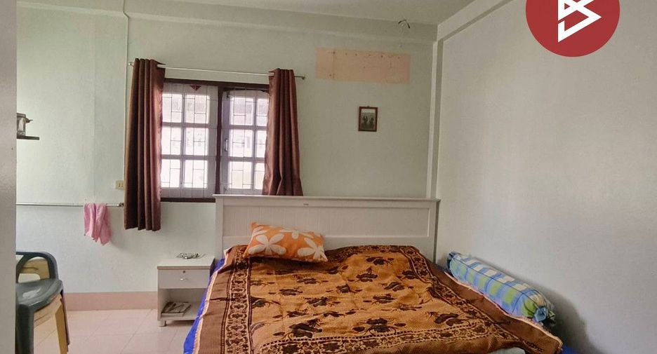 For sale 2 ベッドルーム townhouse in Cha Am, Phetchaburi