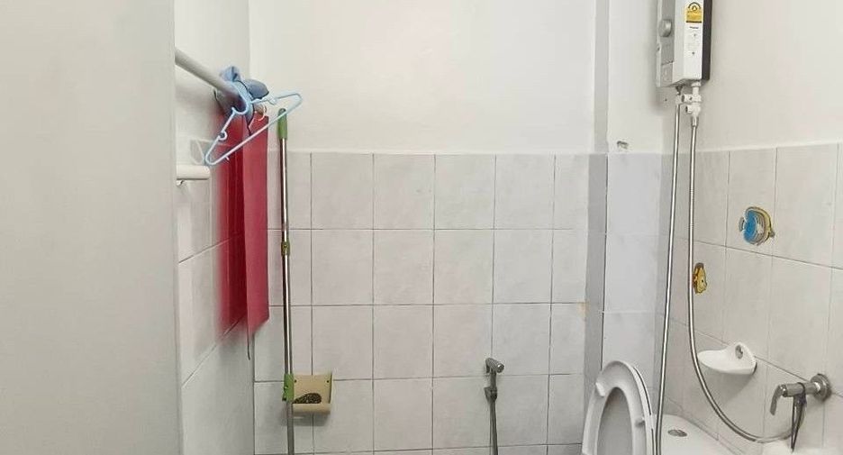 For sale 2 ベッドルーム townhouse in Cha Am, Phetchaburi