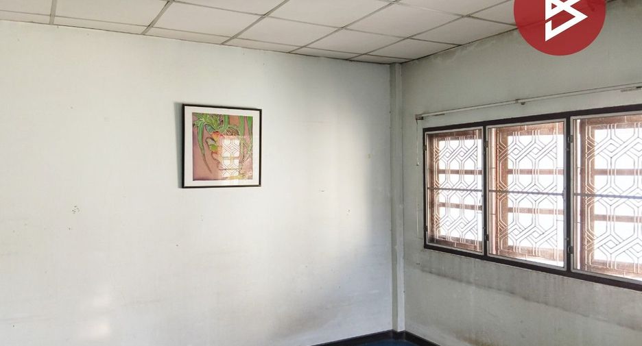 Casa adosada en venta de 4 habitaciones en Bangkok Noi, Bangkok