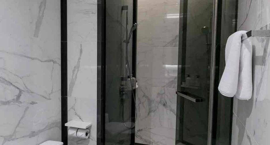 For sale 2 bedrooms condo in Watthana, Bangkok