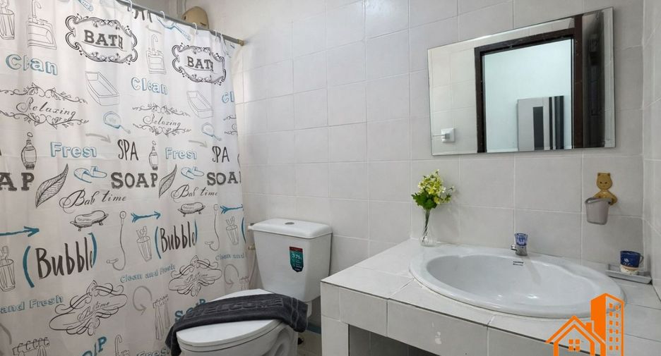 For sale 2 bedrooms townhouse in Bang Lamung, Chonburi
