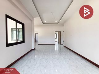 For sale 3 bedrooms house in Mueang Samut Songkhram, Samut Songkhram