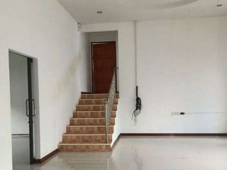 Haus zum Kauf mit 1 Zimmer in Khiri Rat Nikhom, Surat Thani