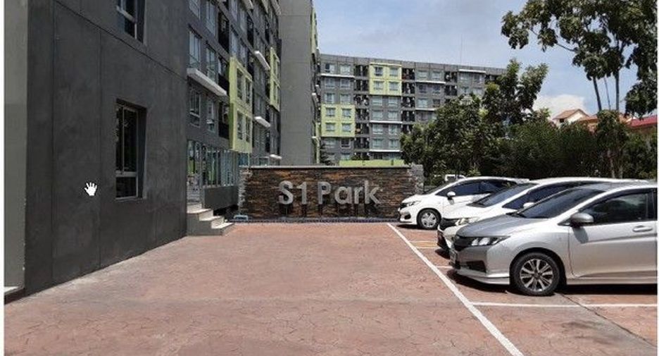 For sale 1 bed condo in Ban Bueng, Chonburi
