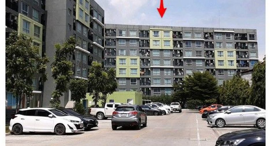 For sale 1 bed condo in Ban Bueng, Chonburi