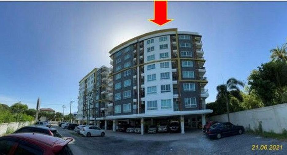 For sale 1 bed condo in Ban Bueng, Chonburi