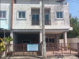 For sale 1 bed townhouse in Khiri Rat Nikhom, Surat Thani