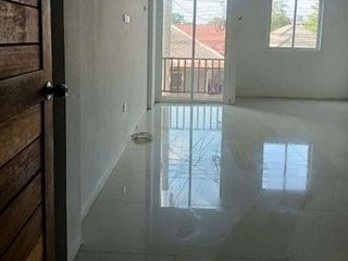 For sale 1 bed townhouse in Khiri Rat Nikhom, Surat Thani