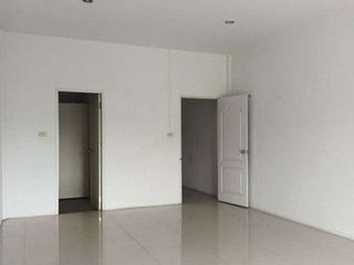 Local comercial en venta de 1 habitaciones en Khiri Rat Nikhom, Surat Thani