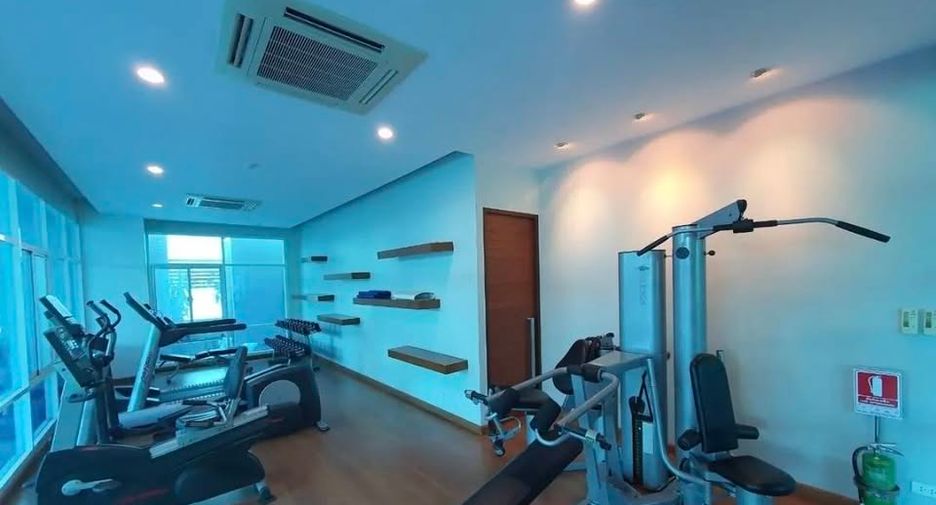 Wohnung zur Miete mit 3 Zimmer in Pathum Wan, Bangkok