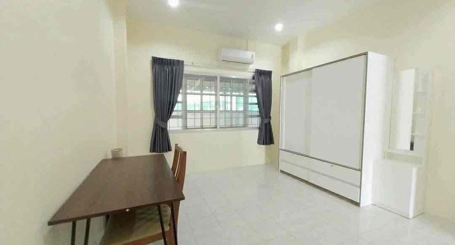 À louer 3 chambres maison à Bang Lamung, Chonburi