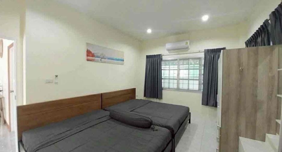 À louer 3 chambres maison à Bang Lamung, Chonburi