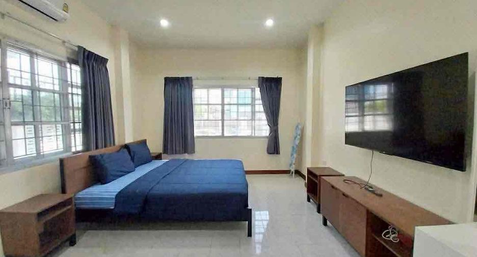 À louer 3 chambres maison à Bang Lamung, Chonburi