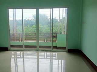 Local comercial en venta de 1 habitaciones en Khiri Rat Nikhom, Surat Thani