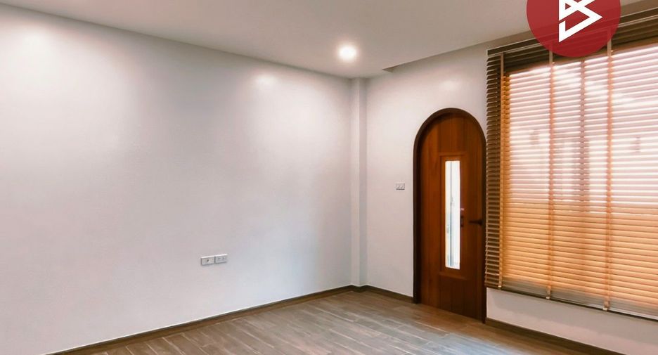 For sale 4 bedrooms house in Ban Pong, Ratchaburi