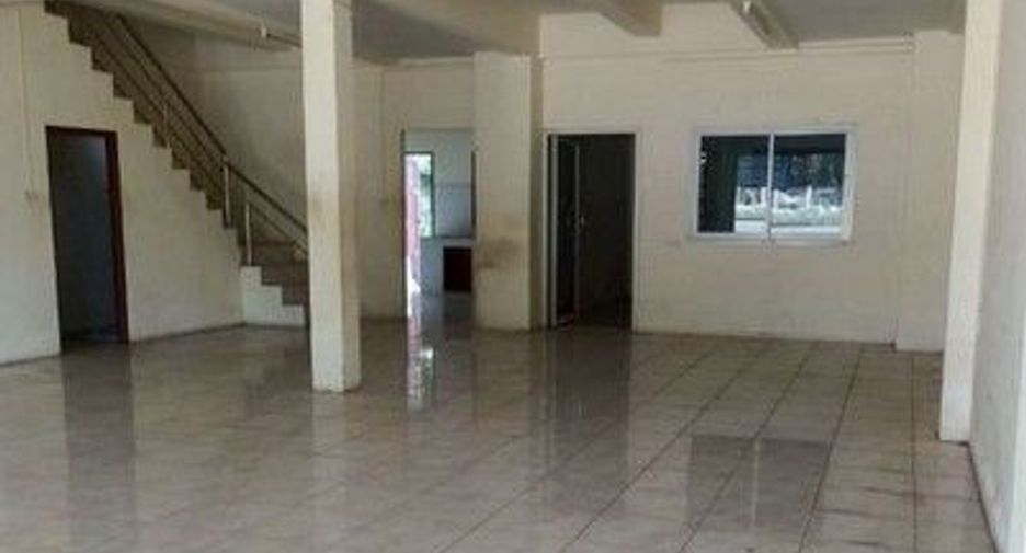 Gewerbefläche zum Kauf mit 1 Zimmer in Khiri Rat Nikhom, Surat Thani