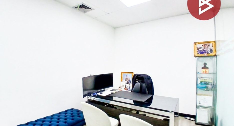 Oficina en venta en Bang Na, Bangkok