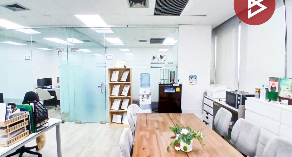 Oficina en venta en Bang Na, Bangkok