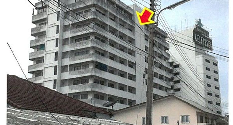 For sale 1 bed condo in Ban Bueng, Chonburi