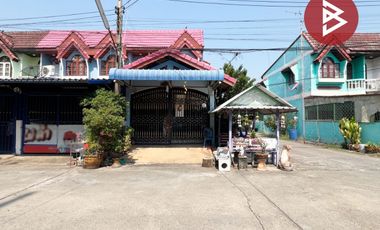 For sale 3 bedrooms townhouse in Sam Phran, Nakhon Pathom