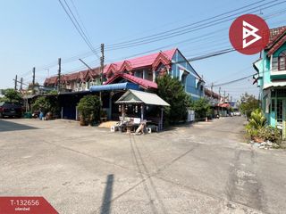 出售 3 卧室 联排别墅 在 Sam Phran, Nakhon Pathom