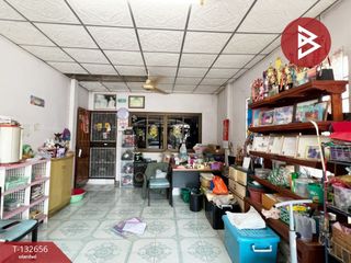 出售 3 卧室 联排别墅 在 Sam Phran, Nakhon Pathom