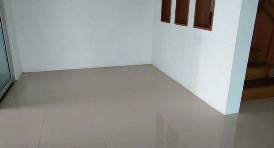 Haus zum Kauf mit 1 Zimmer in Khiri Rat Nikhom, Surat Thani