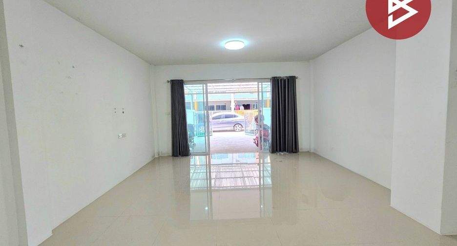 For sale 2 ベッドルーム townhouse in Mueang Chon Buri, Chonburi