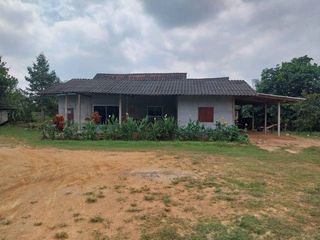 Terreno en venta en Khiri Rat Nikhom, Surat Thani