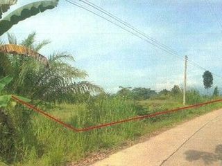 Terreno en venta en Khiri Rat Nikhom, Surat Thani