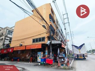 Local comercial en venta de 3 habitaciones en Lam Luk Ka, Pathum Thani