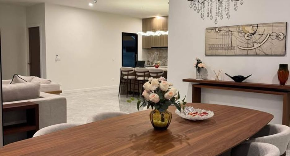 Villa zum Kauf mit 3 Zimmer in Bang Lamung, Chonburi