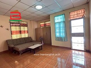 For sale 2 bedrooms townhouse in Thanyaburi, Pathum Thani