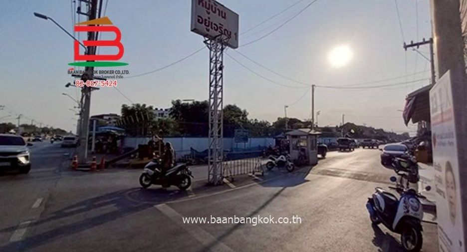 For sale 2 bedrooms townhouse in Thanyaburi, Pathum Thani