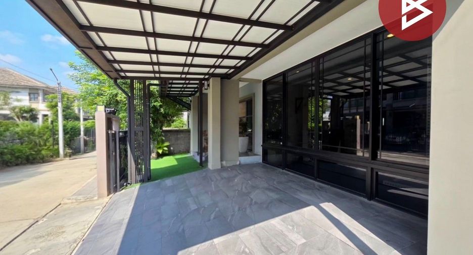 For sale 3 bedrooms house in Prawet, Bangkok