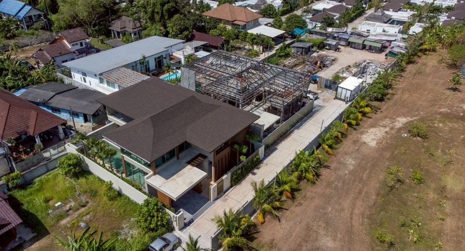 For sale 4 bedrooms villa in Thalang, Phuket