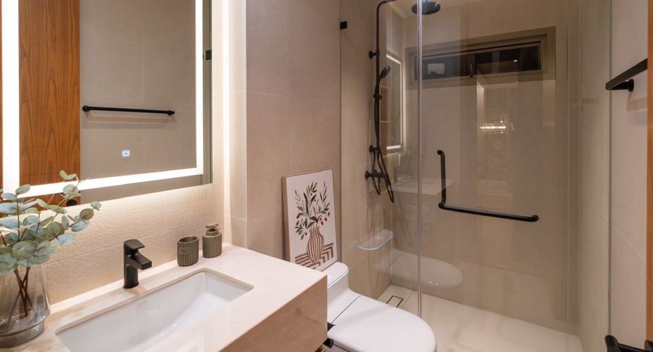 For sale 4 bedrooms villa in Thalang, Phuket