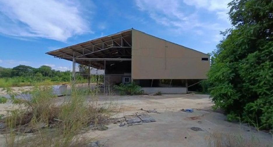 For sale 1 bed warehouse in Tha Tako, Nakhon Sawan